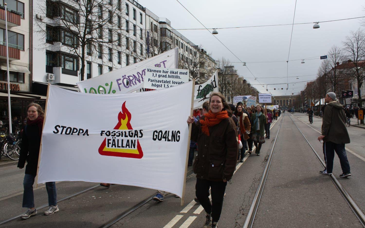 Kampanjen "Stoppa fossilgasfällan" vill skrota planerna på en ny fossilgasterminal i Göteborgs hamn.