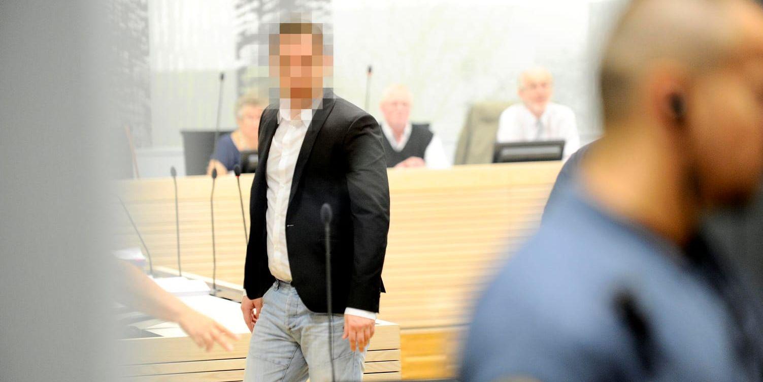 Den 32-årige nazisten har dömts till tre års fängelse för grov misshandel av två personer. Arkivbild.