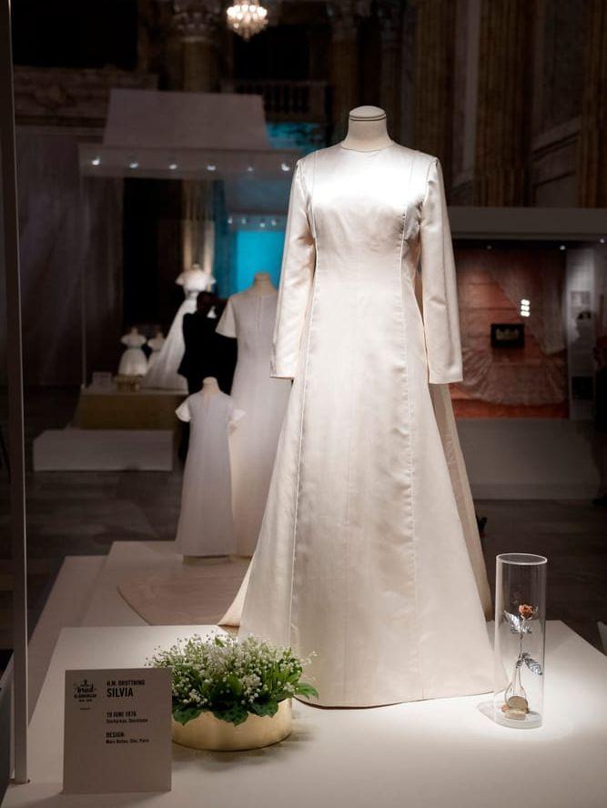 Drottning Silvias klänning. Foto: Jessica Gow/TT 