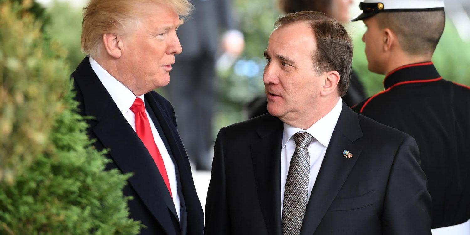 USA:s president Donald Trump backar inte om importtullar för att begränsa handelsunderskottet, här i samspråk med Sveriges statsminister Stefan Löfven (S).