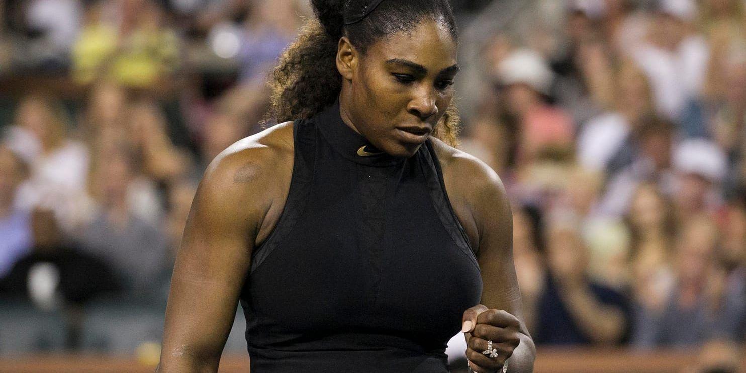 Tennisstjärnan Serena Williams förlorade mot Venus Williams i den tredje omgången av WTA-turneringen i Indian Wells, Kalifornien. Arkivbild.