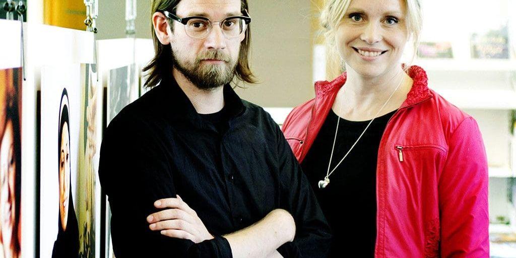 Jens Nordström och Lena Friblick står bakom boken och utställningen Kryddor från Rosengård.