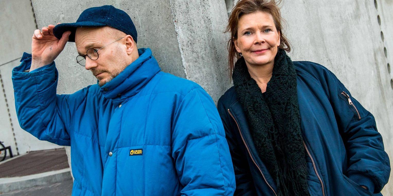 Syskonen Tintin Anderzon och Fredrik Egerstrand som gjort en dokumentär om skådespelerskan, och Tintins mor, Kim Anderzon.