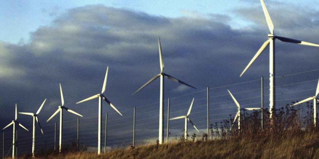 En farhåga som aktualiserats för vindkraft är behovet av reglerkraft. För Sveriges del har Lennart Söder på KTH, professor i Elektriska Energisystem, visat att 60 TWh vindkraft och solkraft kan integreras i det svenska elnätet med nuvarande vattenkraft för regleringen, skriver debattörerna.