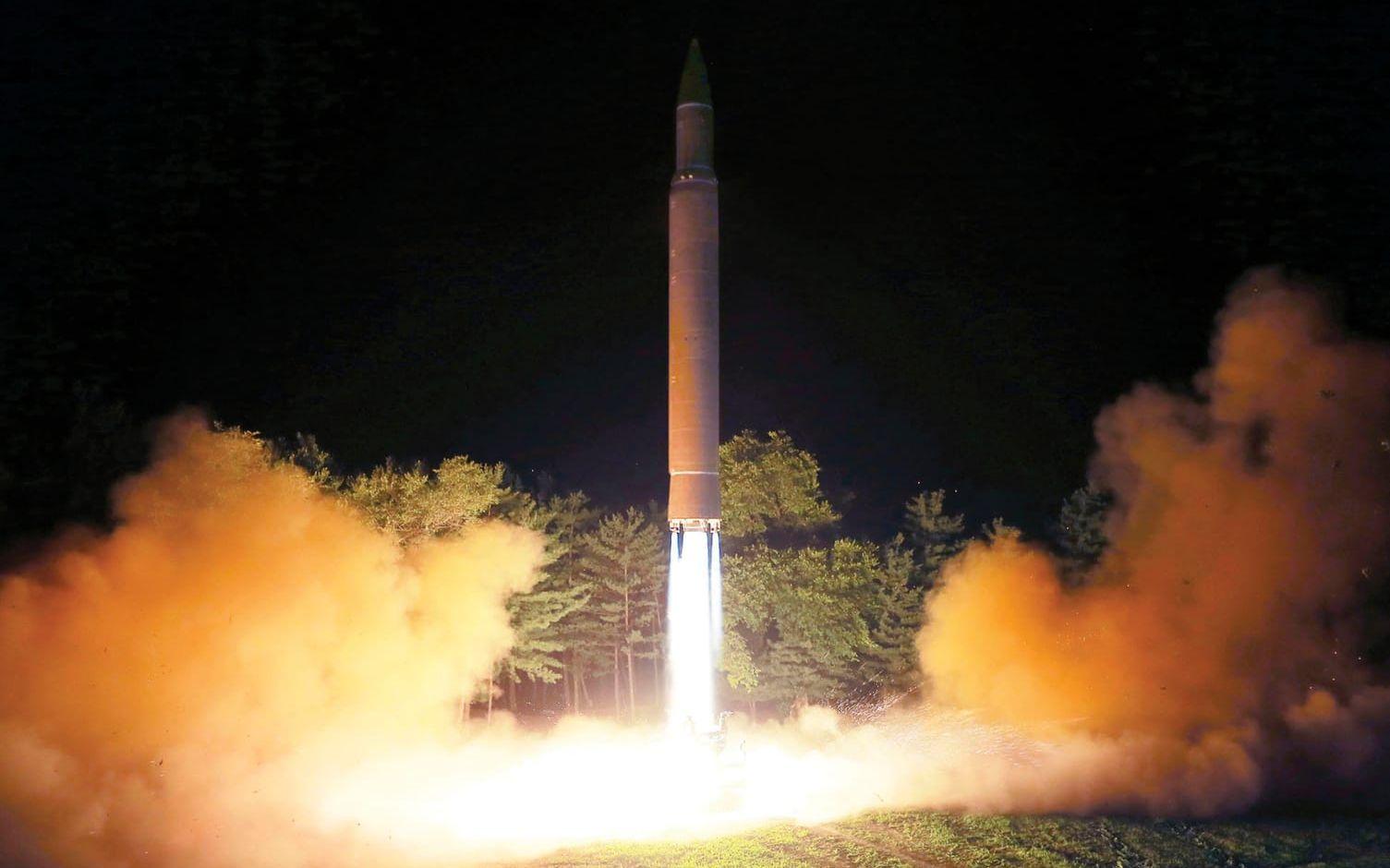 Nordkoreas kärnvapenprogram har utvecklats snabbare än de flesta bedömare förutspådde. Bild: TT