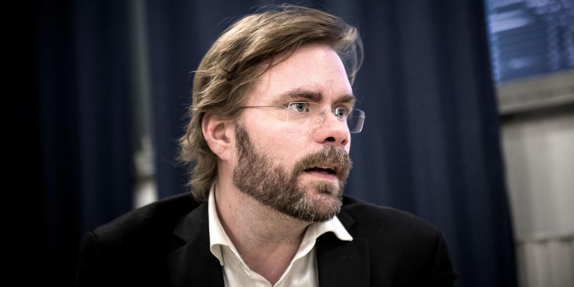 &quot;Jävla idioti&quot; kallar Jörgen Fogelklou, gruppledare för Sverigedemokraterna i Göteborg, händelsen. 