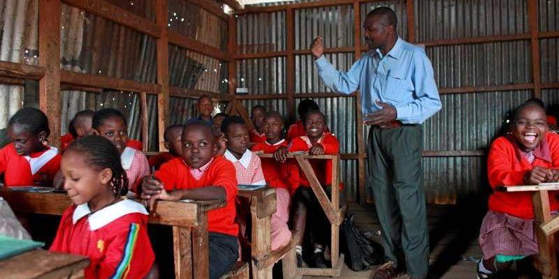 Unescos nya rapport visar att hela 52 miljoner fler barn gick i skolan 2008 jämfört med år 2000 som ett resultat av bistånd och olika Unesco-insatser, skriver debattörerna.
