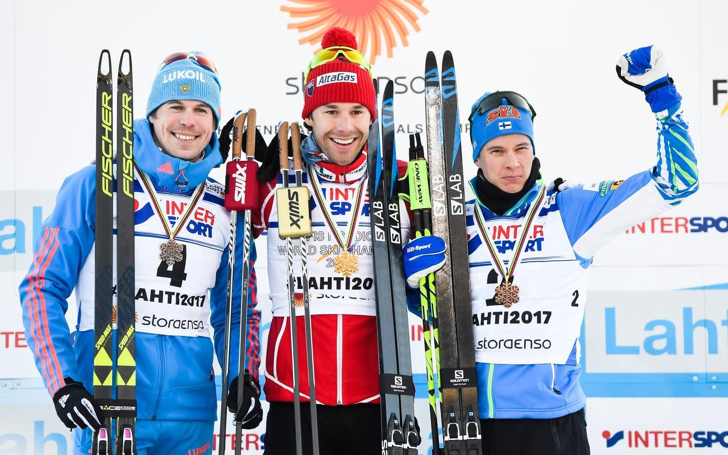 Sergey Ustiugov, Ryssland, Alex Harvey, Kanada, och Matti Heikkinen, Finland. Bild: Bildbyrån.
