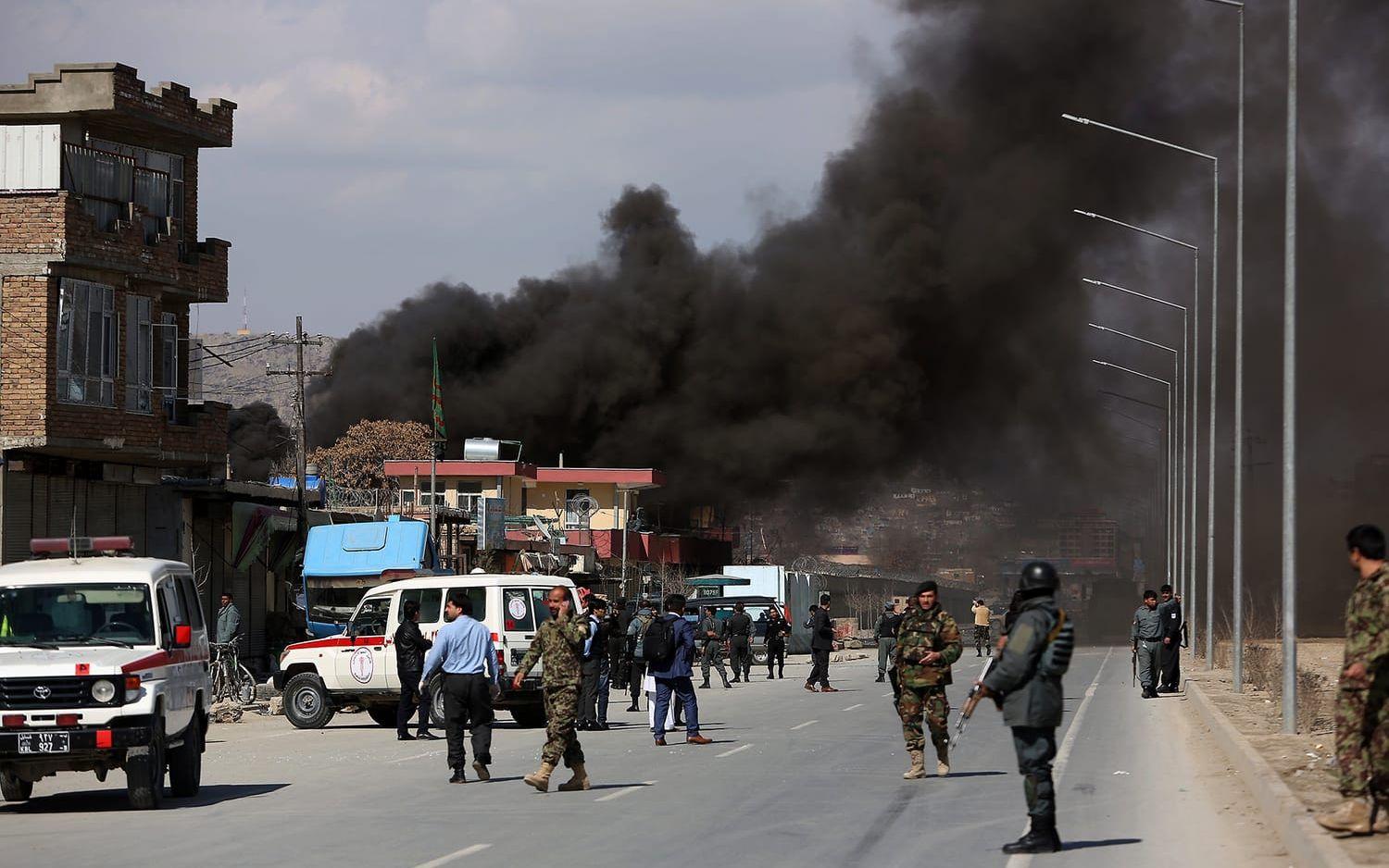 Flera explosioner och attacker har skett i Kabul den 1 mars. FOTO: AP