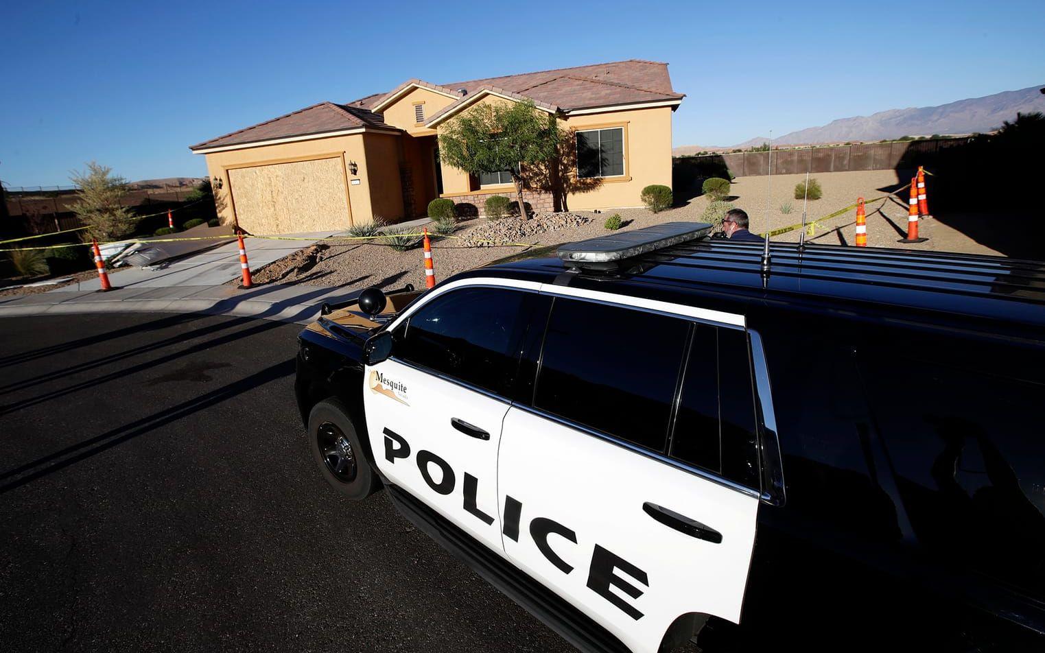 Den misstänkte massmördarens hem i Misquite, där polisen fann en vapengömma. FOTO: AP
