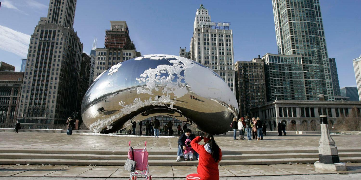 2016 varumärkesskyddade Anish Kapoor den glänsande skulpturen, med smeknamnet "The bean", som står placerad i Millennium Park i Chicago. Arkivbild.