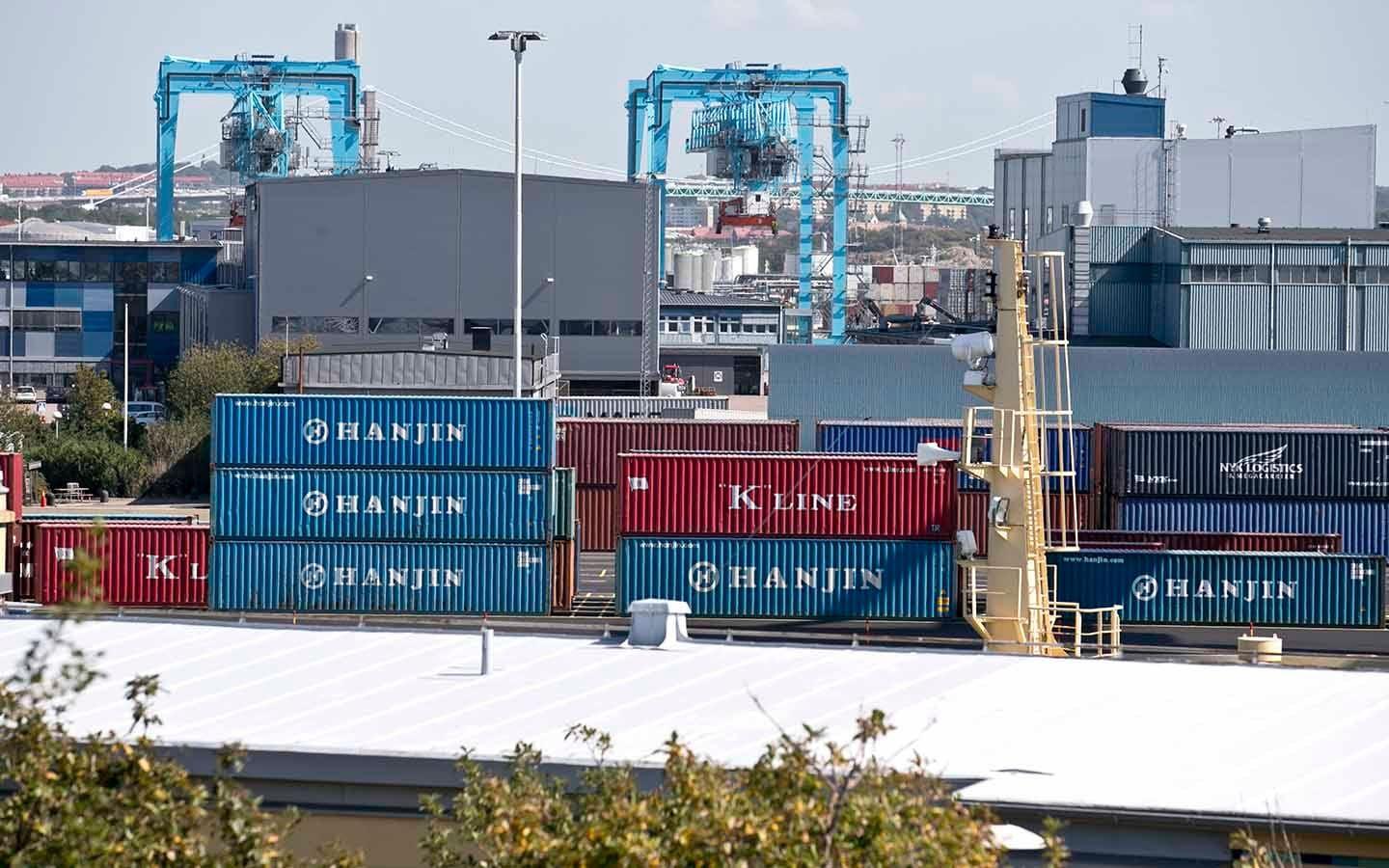 Relationen mellan Hamnarbetarförbundet och APMT containerhamn i Göteborg utgör det mörka molnet på konjunkturshimmeln. Bild: TT