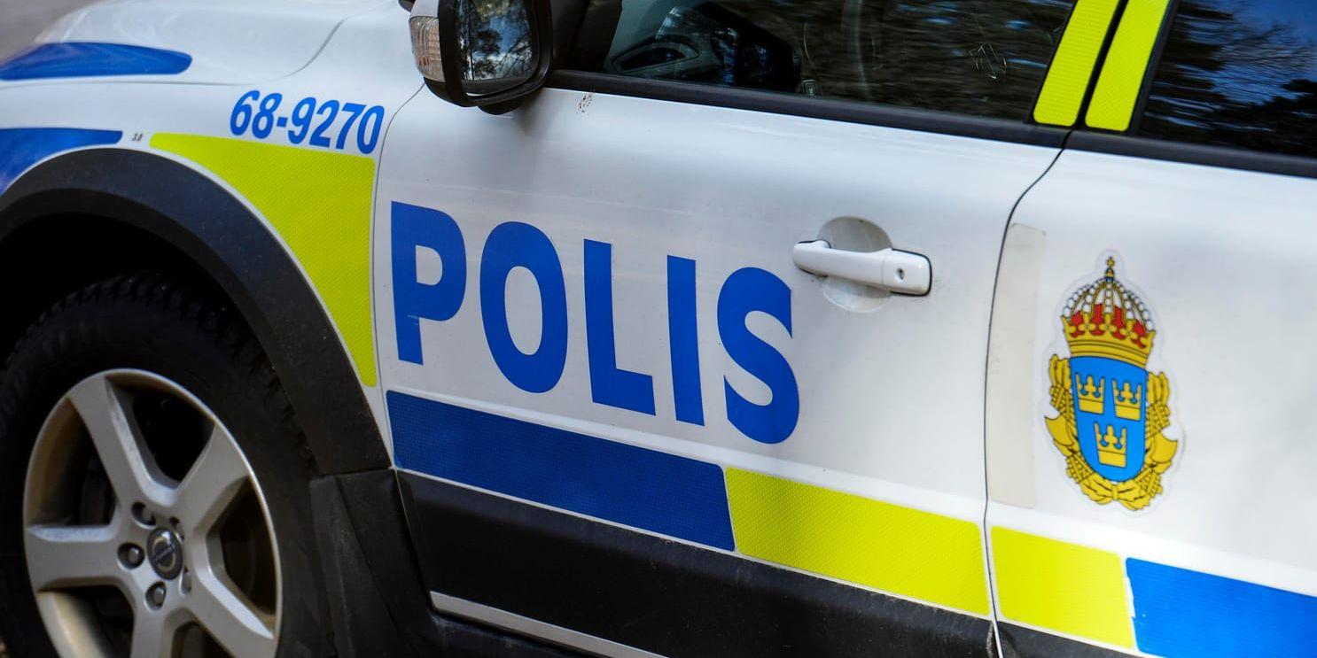 Polisen har hämtat en kulsprutepistol som hittats på en fritidsgård i Tensta i norra Stockholm. Arkivbild.
