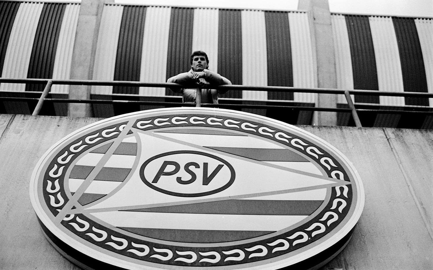 14. Efter framgångarna i Göteborg skrev mittbacken på för PSV Eindhoven. Foto: Bildbyrån