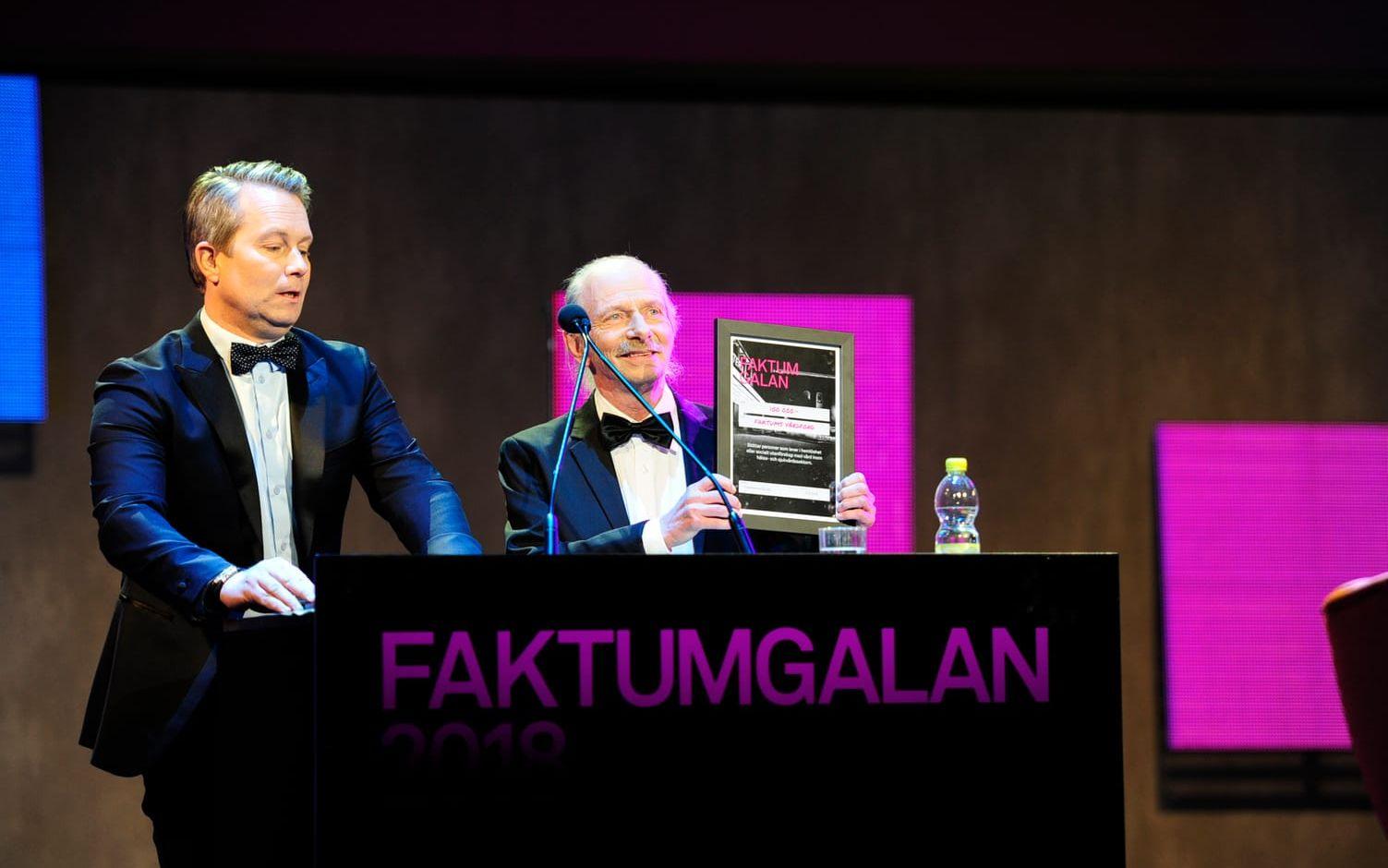 Fakltums vd Peter Kronvall tillsammans med Faktumförsäljaren Åke.