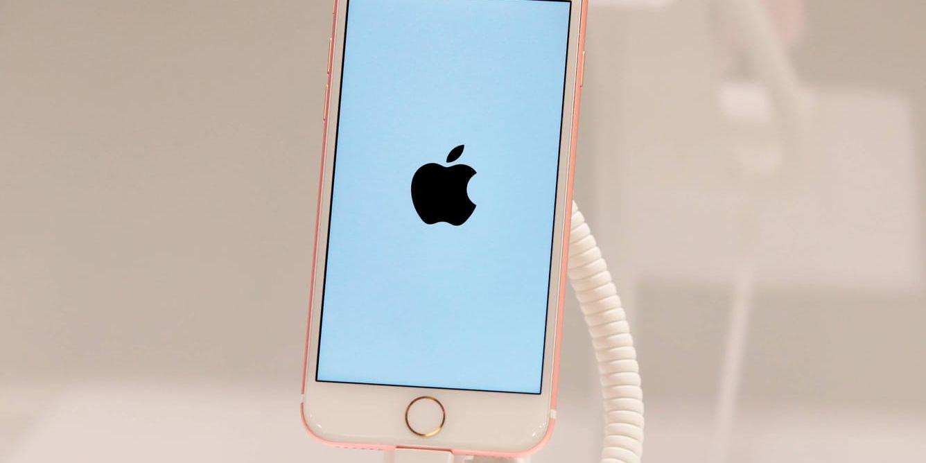 Apple sålde fler telefoner än väntat och vinsten steg. Arkivbild.