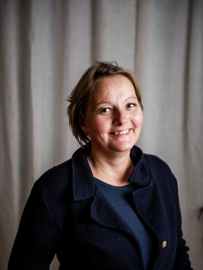 
    Charlotte Gotfredsen är belysningskonsult och driver företaget 2700 kelvin. Foto: Marc Femenia/TT
   