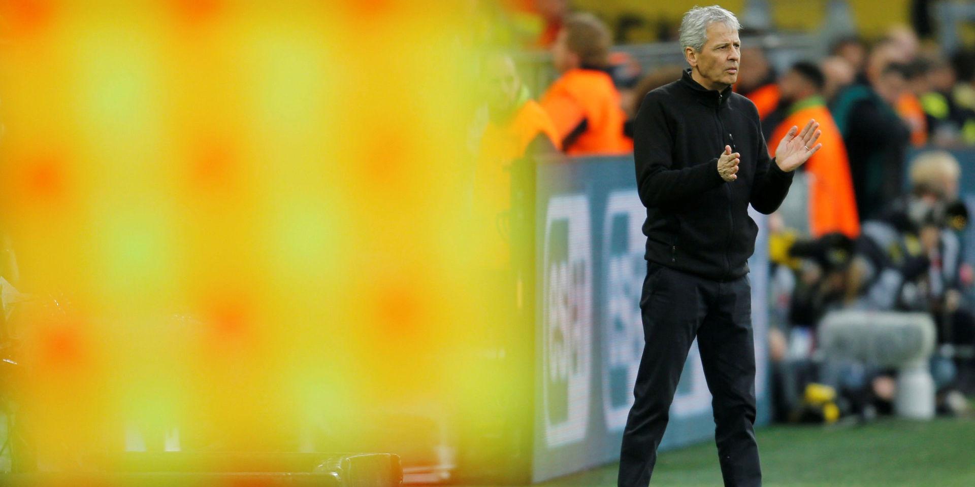 Lucien Favre är coach för Borussia Dortmund och har varit ifrågasatt under hösten. 