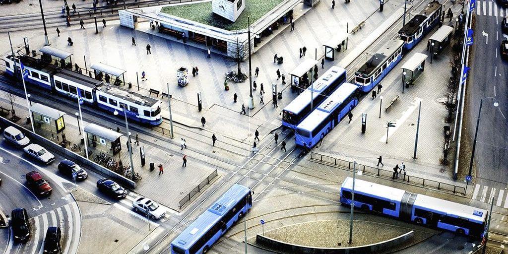 Västlänken tillsammans med flera andra satsningar kan ge Göteborg ett kollektivtrafiksystem av hög klass där ryggraden utgörs av två tunnelbaneliknande system och där flera delar av Göteborg kan utvecklas till viktiga tyngdpunkter för fortsatt stadsutveckling, skriver debattörerna.