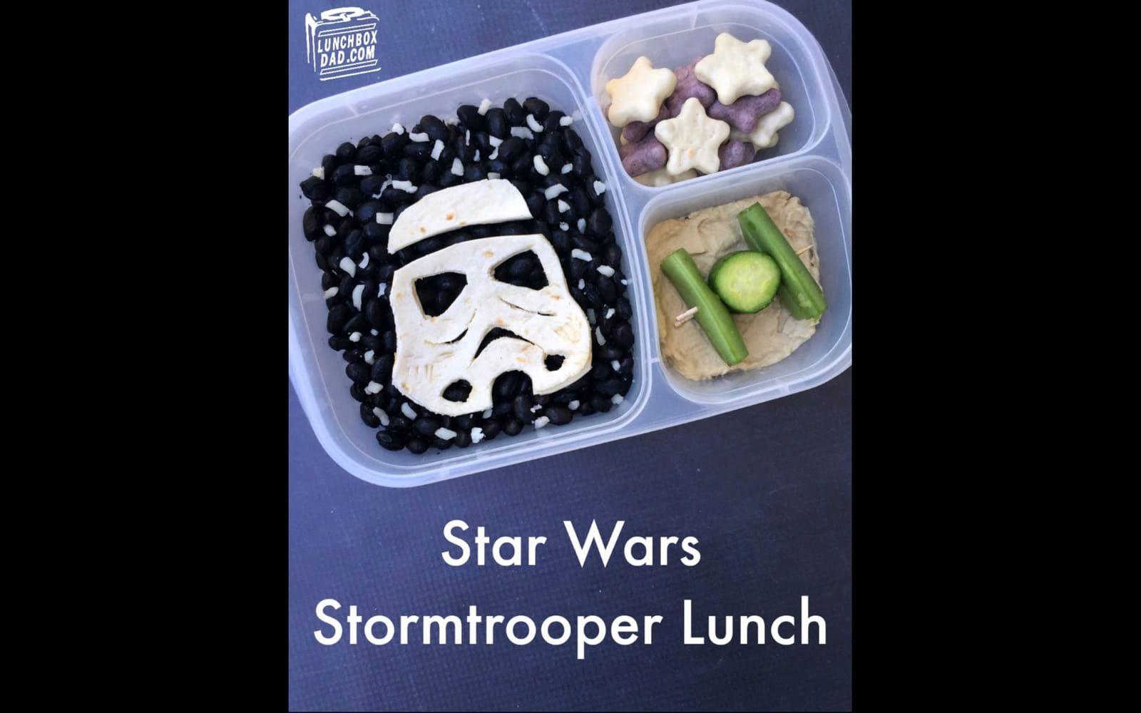 Star Wars-dagen är ett utmärkt tillfälle att leka med maten. Hämta inspiration från <a href="http://www.lunchboxdad.com/search/label/star%20wars" target="_blank">Lunchboxdad</a> och hans smått fantastiska sätt att presentera maten.
