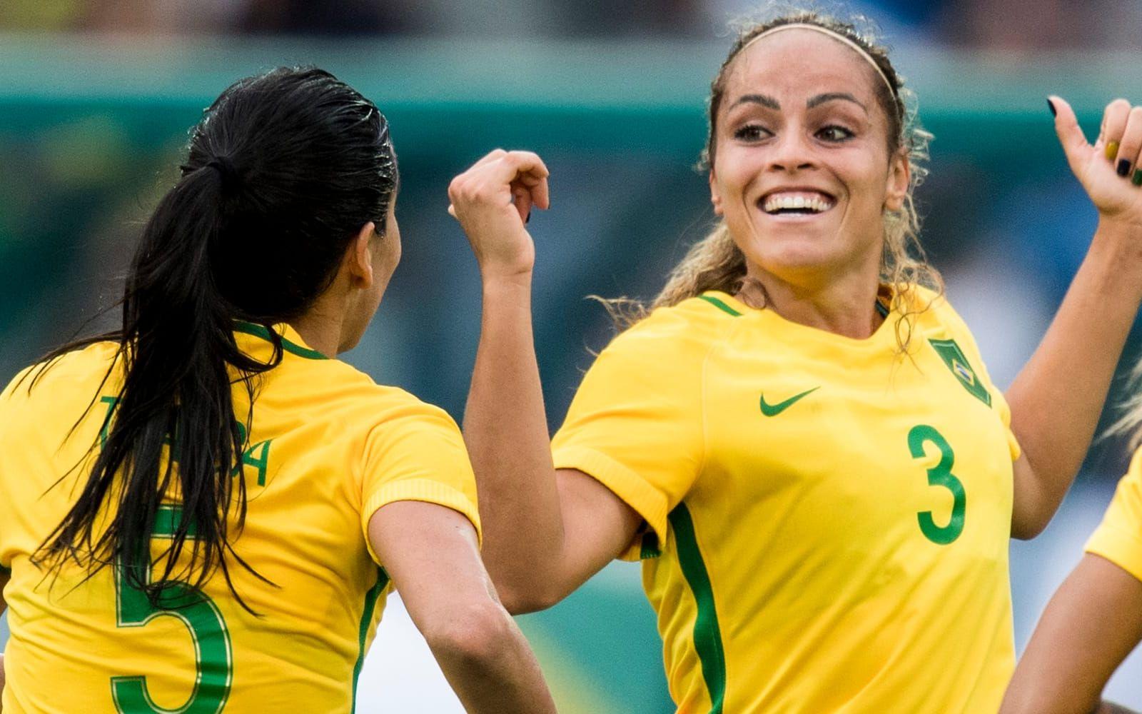 Brasilien som övertygade mot Kina genom att vinna med 3-0. Monica gjorde ett av målen. Bild: Petter Arvidson/Bildbyrån