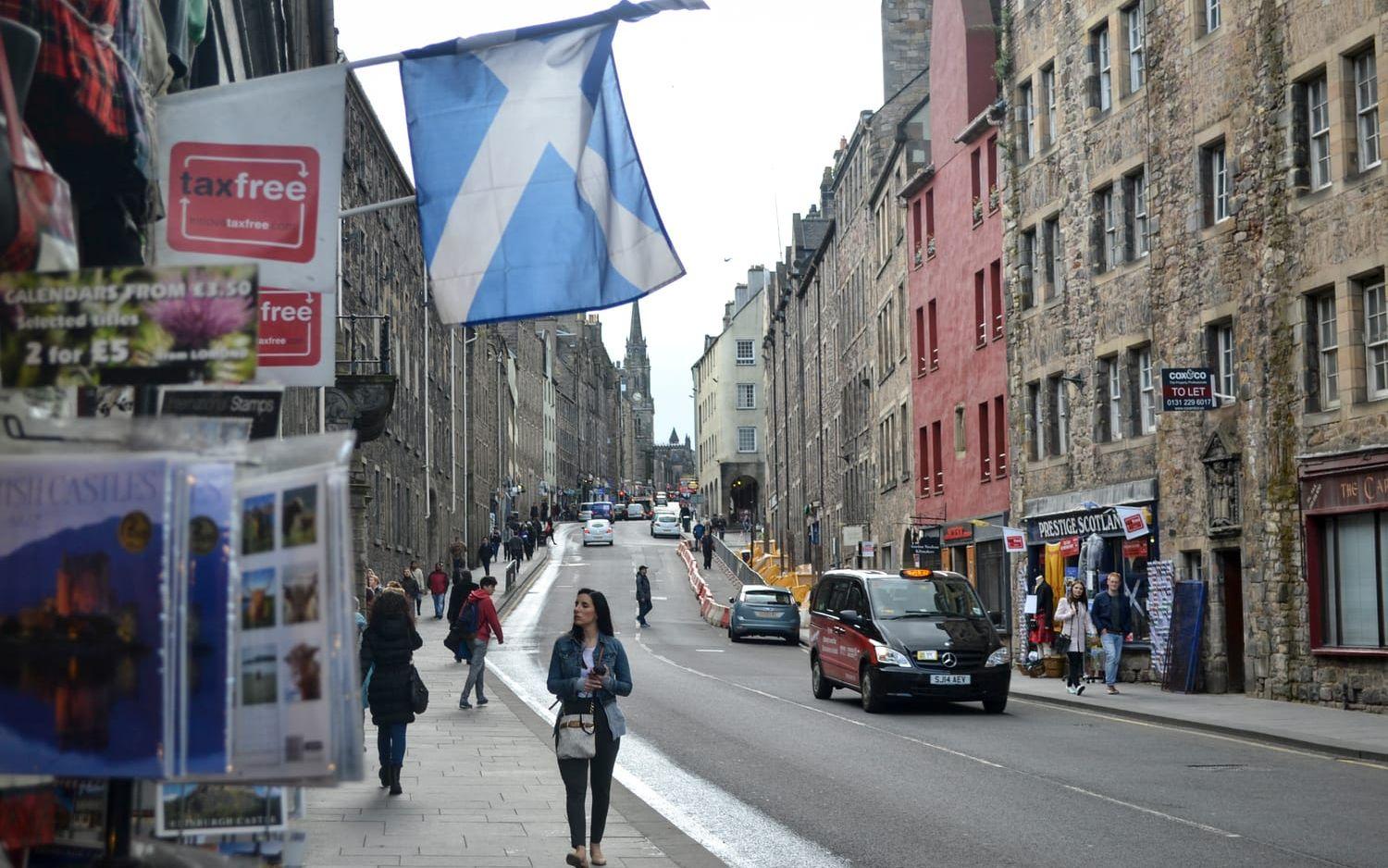 Nicola Sturgeon uppges ha kallat till ett möte vid sin residens i Edinburgh på måndagen.