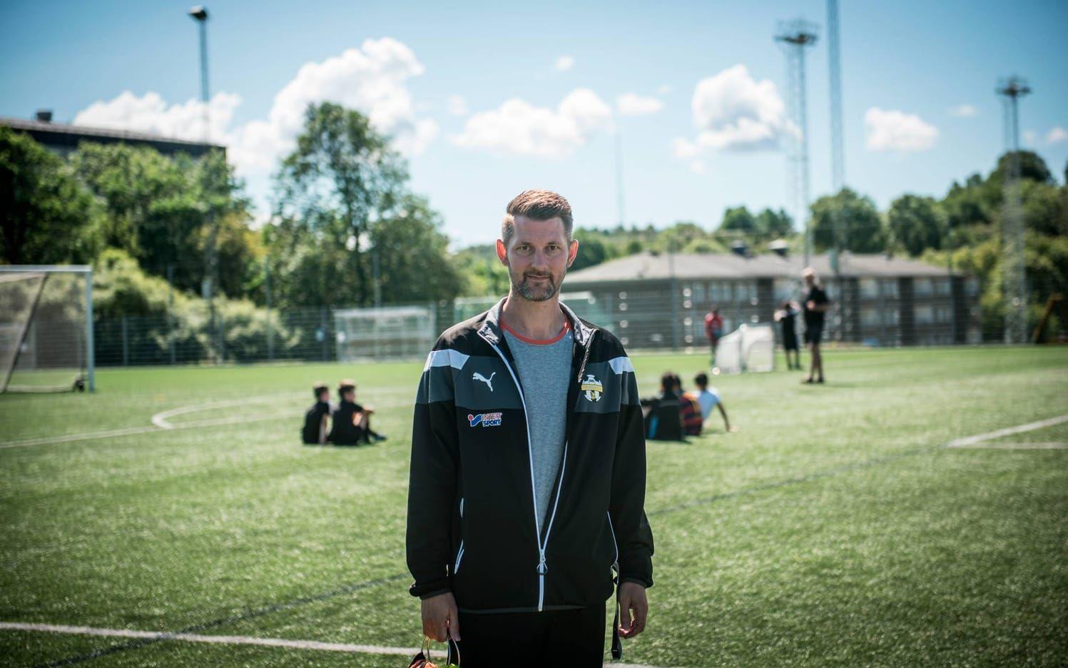 Alexander Olofsson i Hisingsbacka FC menar att det oftast är föräldrarna som uttrycker sig rasistiskt under matcherna. Bild: Olof Ohlsson