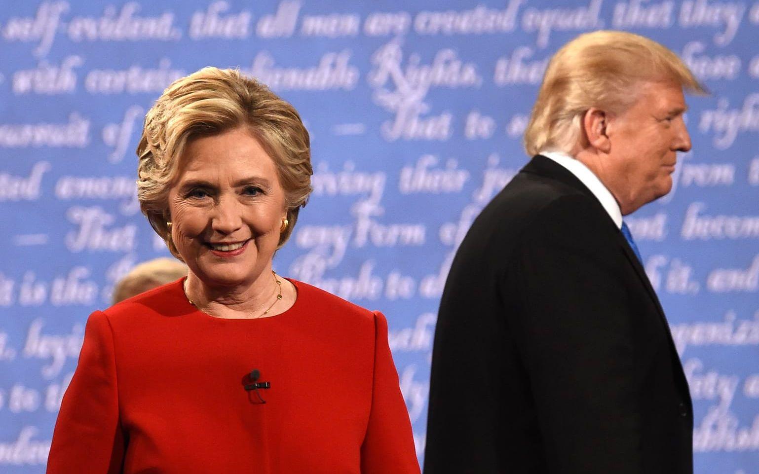 Natten till tisdagen sändes den första av flera tv-debatter mellan Hillary Clinton och Donald Trump. Foto: TT