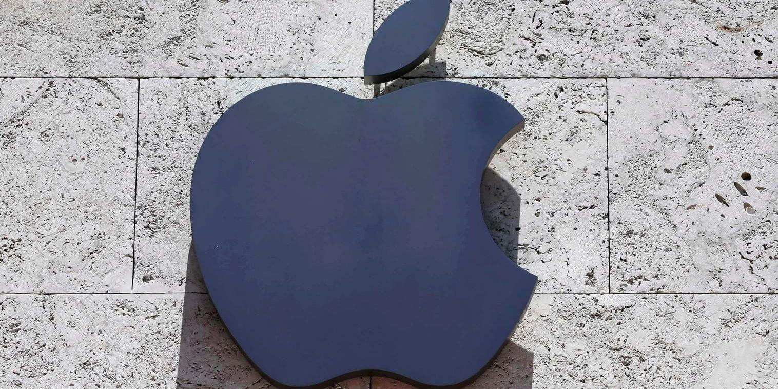 Apple reviderar ner sin försäljningsprognos vilket fick aktien att rasa i efterhandeln. Arkivbild.
