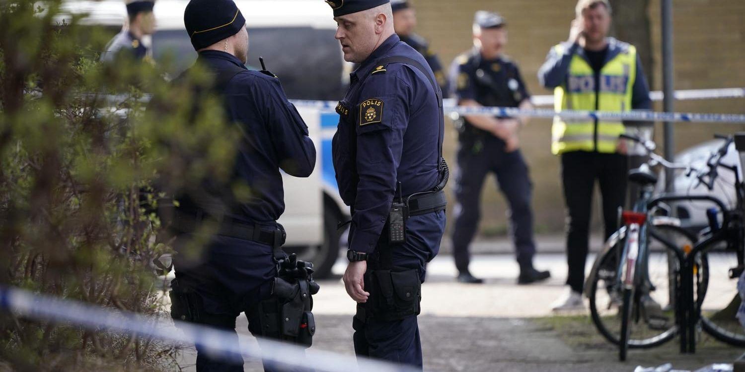 En person är död efter en misstänkt skottlossning i Helsingborg.