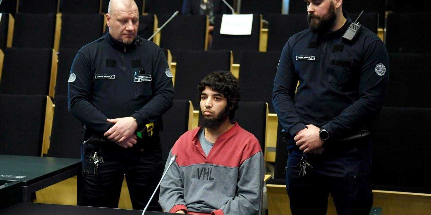 Den misstänkte terroristen Abderrahman Bouanane i domstolen i Åbo.
