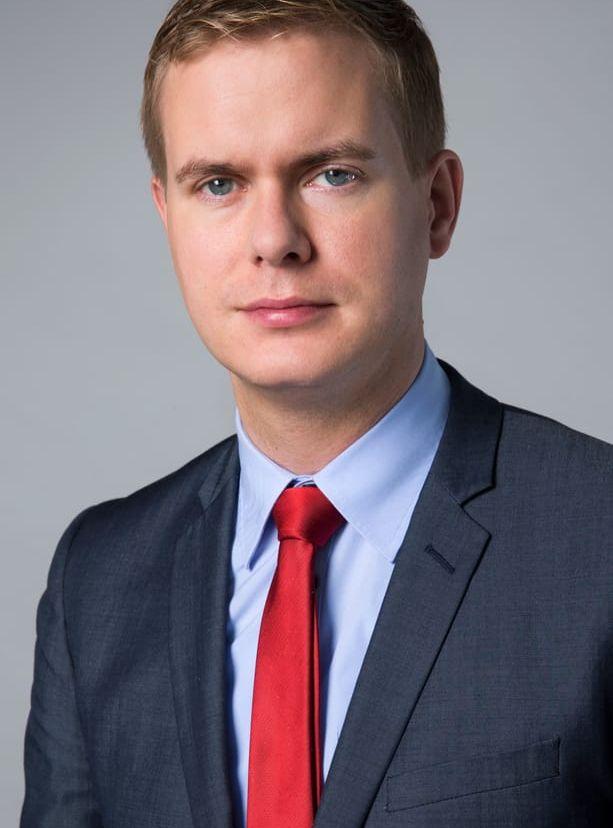 
    <strong>Gustav Fridolin </strong>(MP), utbildningsminister
   