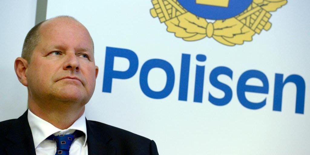 Rikspolischef Dan Eliasson ger klartecken till hundratals nya anställningar ute i polisdistrikten. Men pengarna saknas, rapporterar Ekot. Arkivbild.