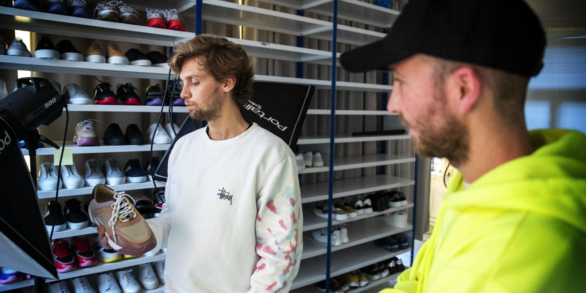 Albin Johansson och Max Svärdh, grundare av Axel Arigato, som nu öppnar sin första butik i Göteborg.