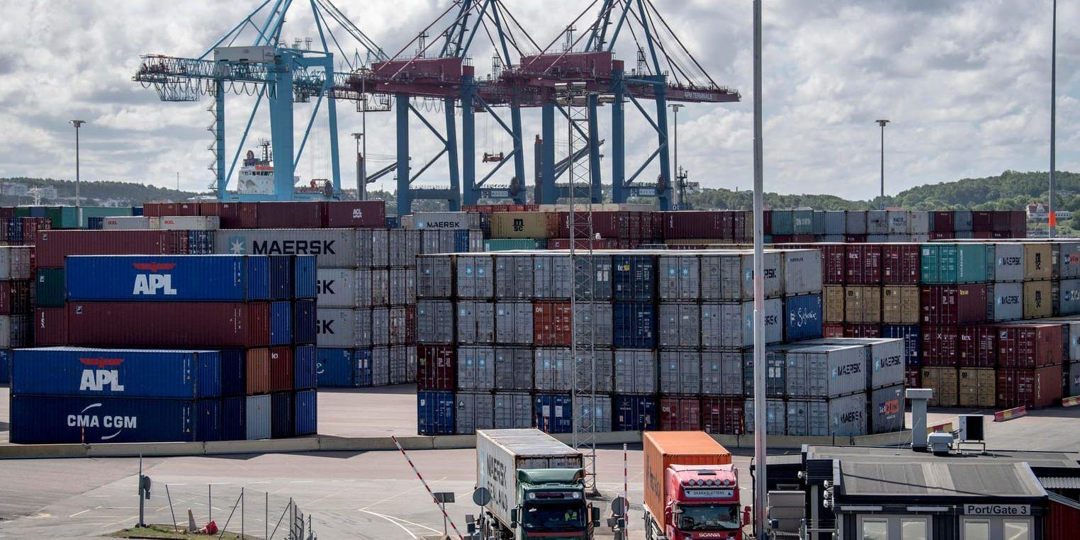 Tvisten i hamnarna, där ett av två fackförbund saknar centralt avtal, har ställts på sin spets med en lokal infekterad konflikt i Göteborgs containerhamn. Arkivbild.