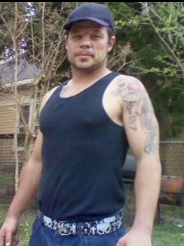 Misstänkt dubbelmördare. 38-årige Michael Dale Vance Jr misstänkt för att ha mördat två släktingar. FOTO: CNN