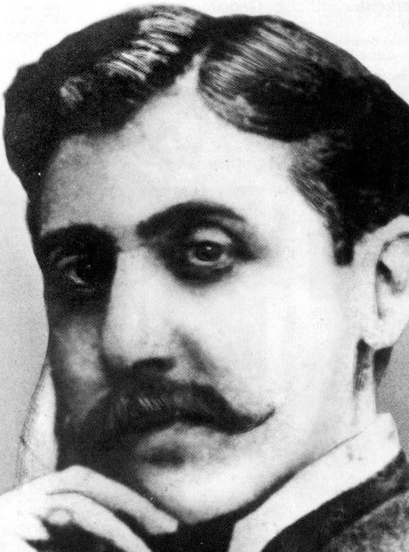 Författaren Marcel Proust är mest känd för den massiva romansviten På spaning efter den tid som flytt, som kom ut i sju volymer 1913–1927. Berättarjaget i Håkans Klubbland har uppenbarligen grävt sig igenom samtliga, men det gör han aldrig om: "Jag läser aldrig Proust igen, för slutet gör för ont i mig." Foto: SCANPIX SWEDEN