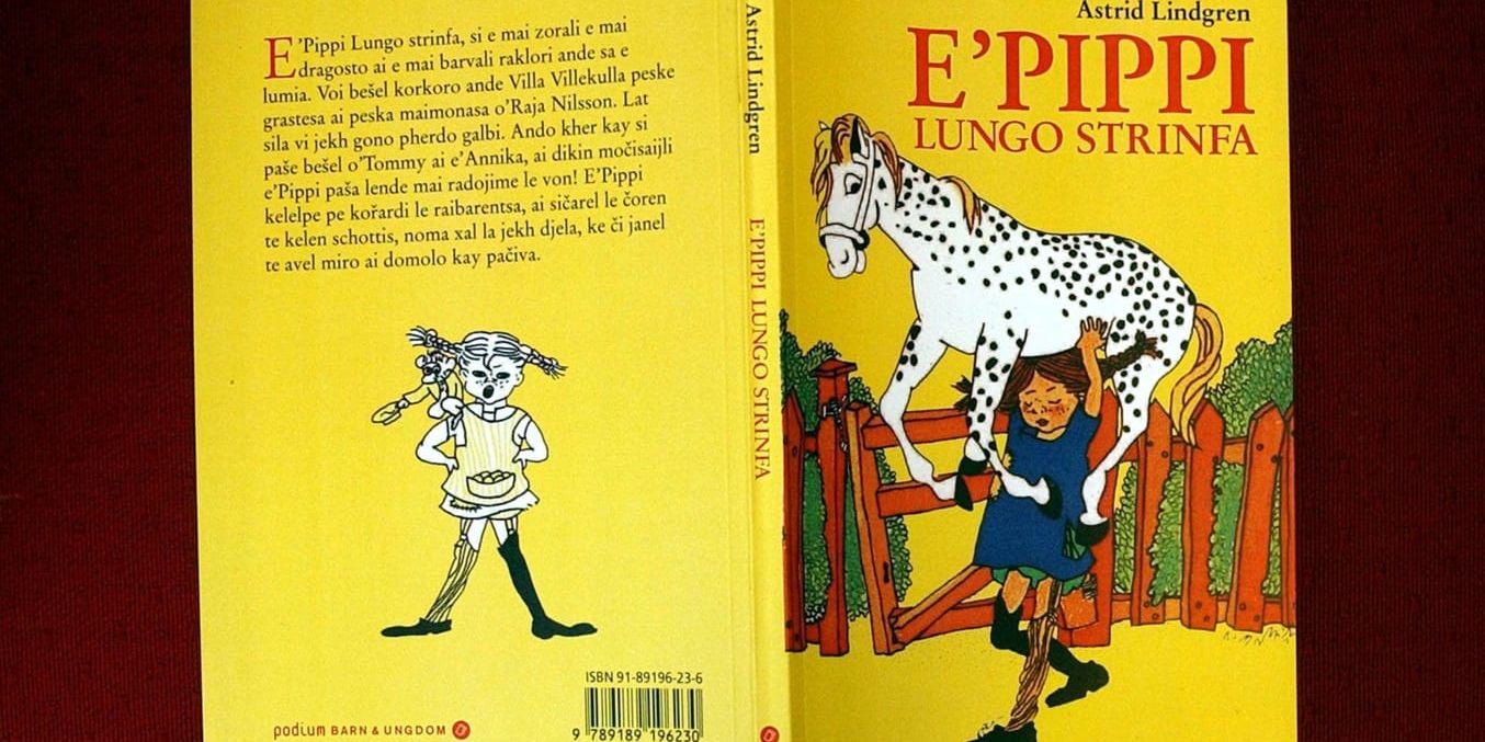 Pippi Långstrump på romani i översättning av Jonny Ivanovitch. Arkivbild.