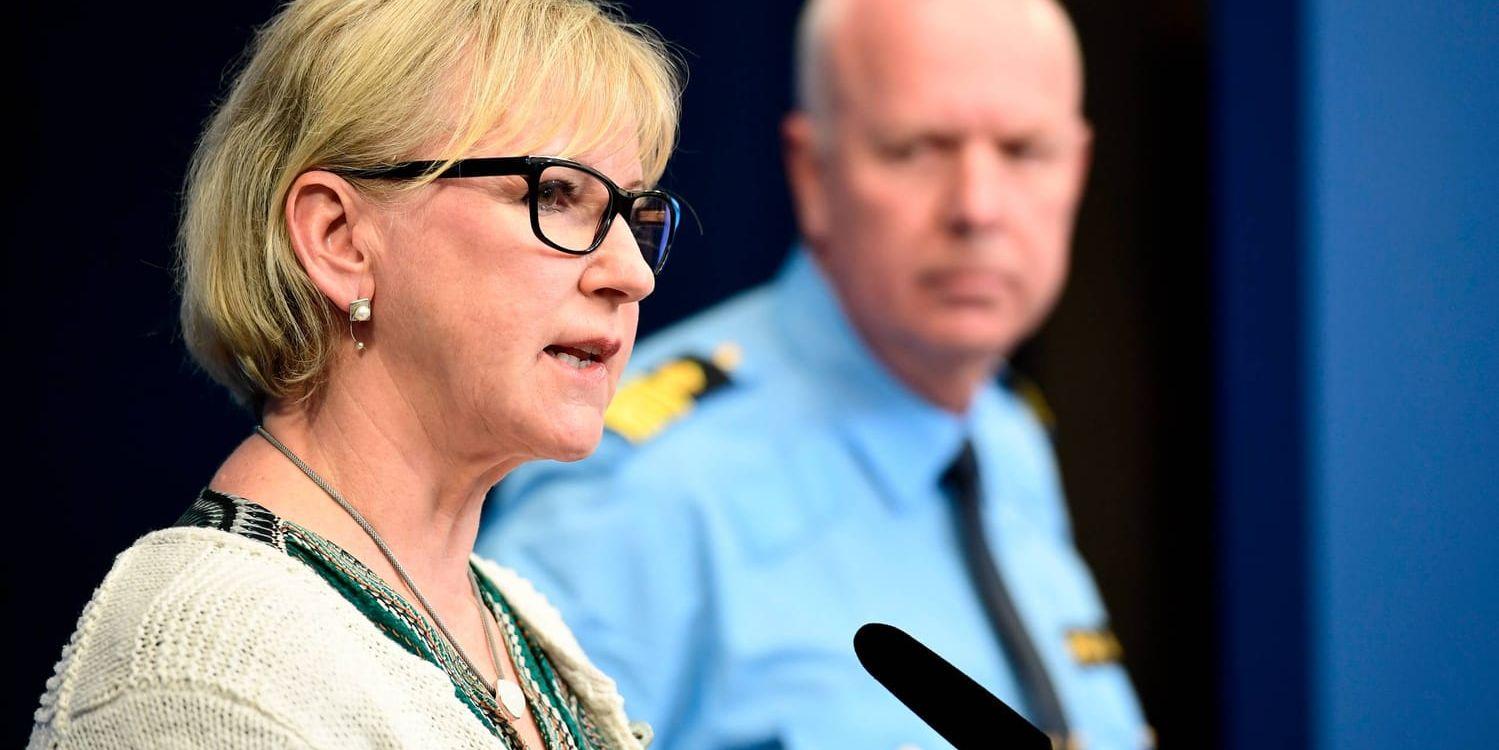 Margot Wallström (S) förklarade på måndagens presskonferens att Sveriges policy är att inte betala lösesummor.