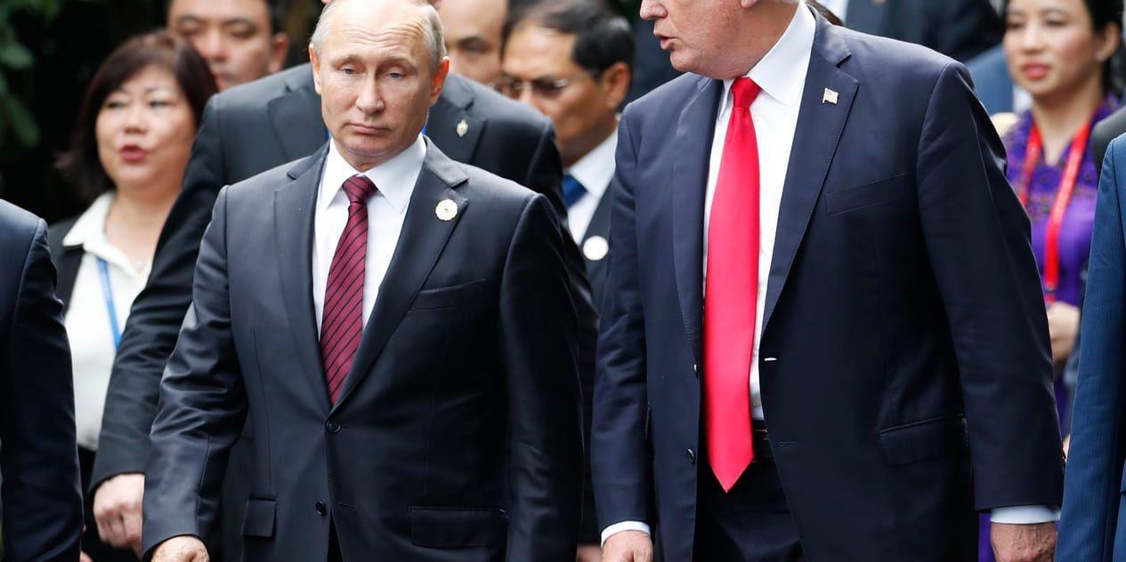 USA:s president Donald Trump (till höger) och Rysslands dito Vladimir Putin. Arkivbild.