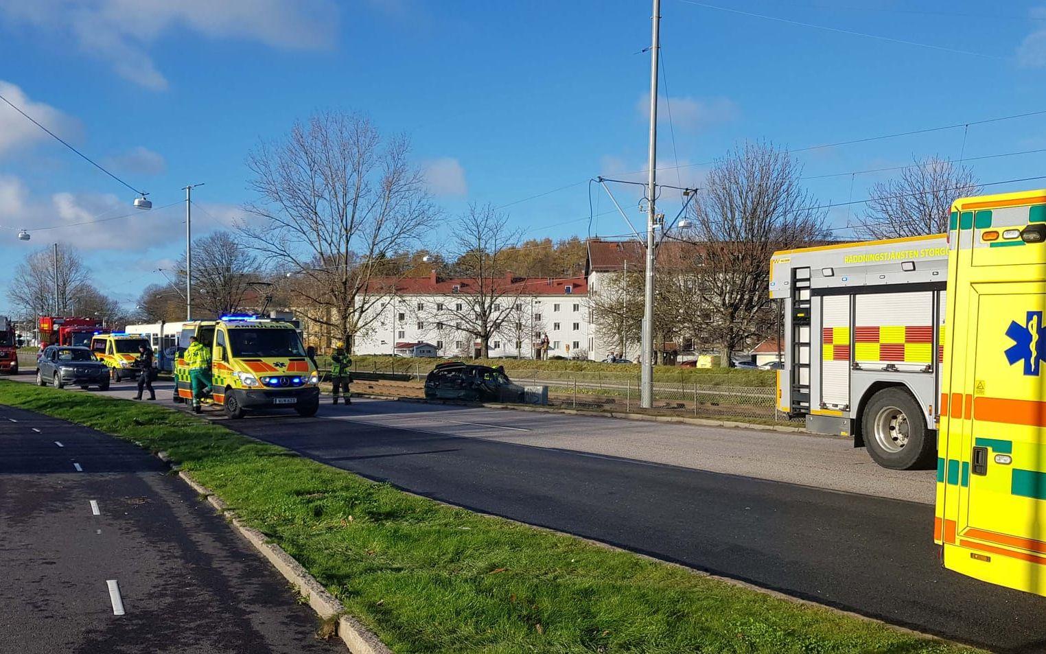 Det blev totalstopp i trafiken på Hjalmar Brantingsgatan i riktning mot centrum, till följd av olyckan. Bild: Andreas Kron
