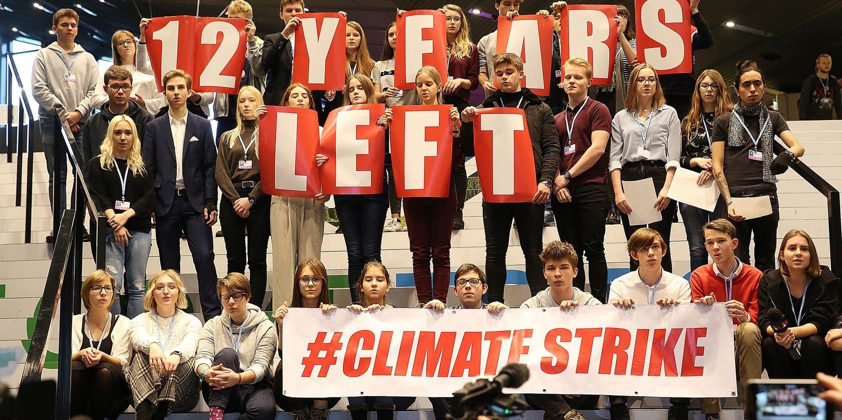 Polska tonåringar demonstrerar på FN:s klimatkonferens i Katowice i slutet av förra veckan.