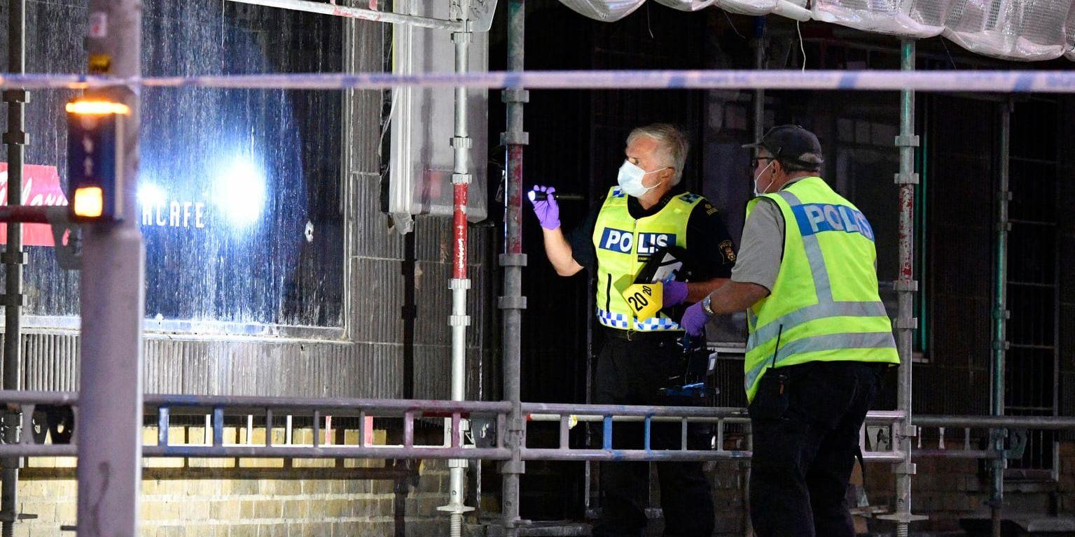 Tre personer sköts till döds på Drottninggatan i Malmö den 18 juni.