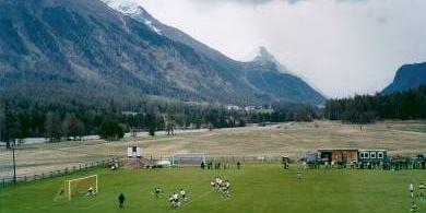 2005. FC Lusitanos de Samedan möter CB Laax i Celerina i Schweiz.