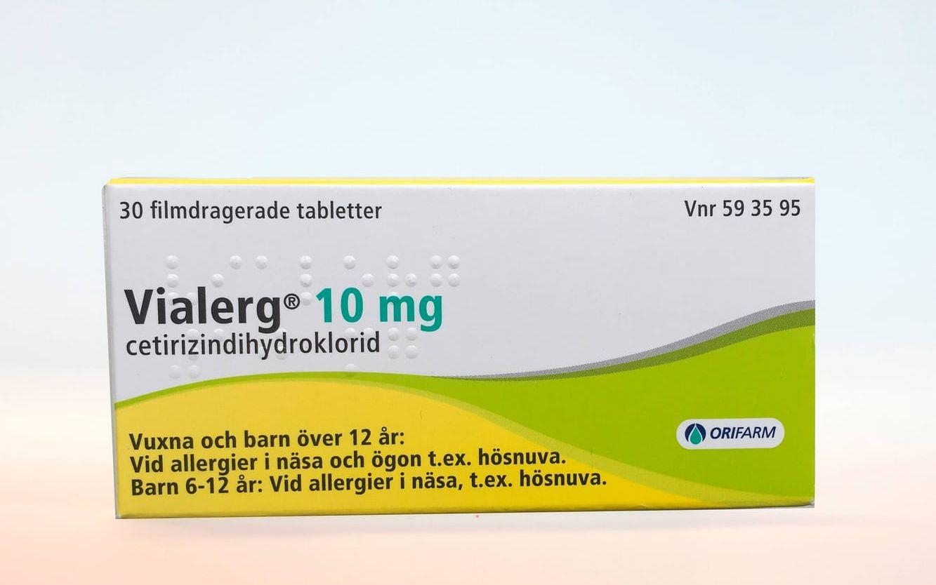 Kostar 0,57 kr/tablett. Aktiv substans cetirizindihydroklorid.