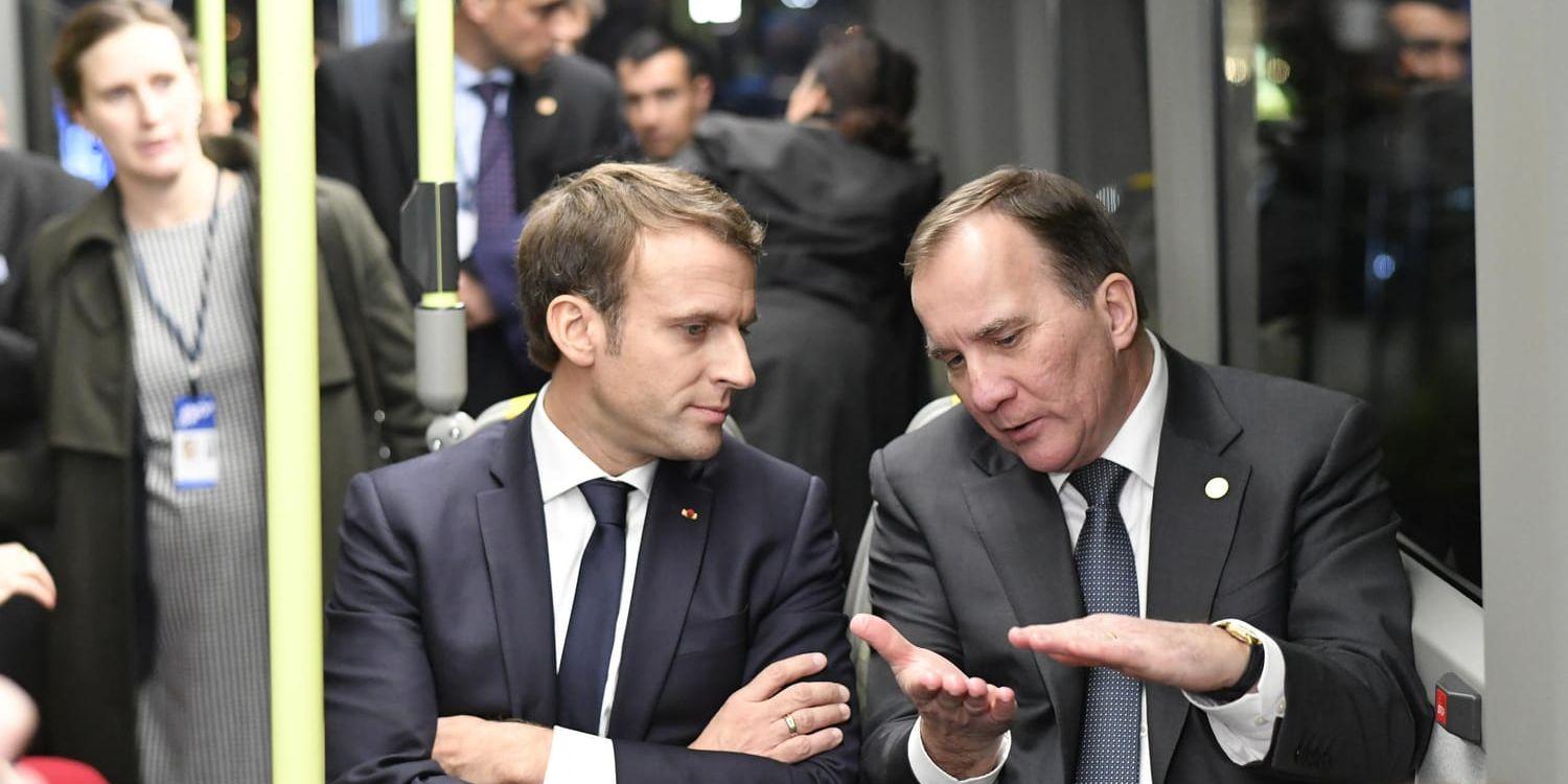Snart möts de i Paris. Macron och Löfven underteckande nyligen ett partnerskap för gröna innovationer inom exempelvis transportsektorn. På bilden åker de eldriven buss till Volvo efter EU-toppmötet i Göteborg i november.