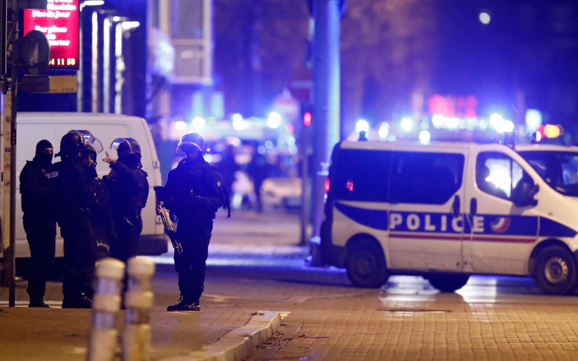 Fransk polis i området där den misstänkte gärningsmannen bakom tisdagens attack sköts ihjäl på torsdagskvällen.