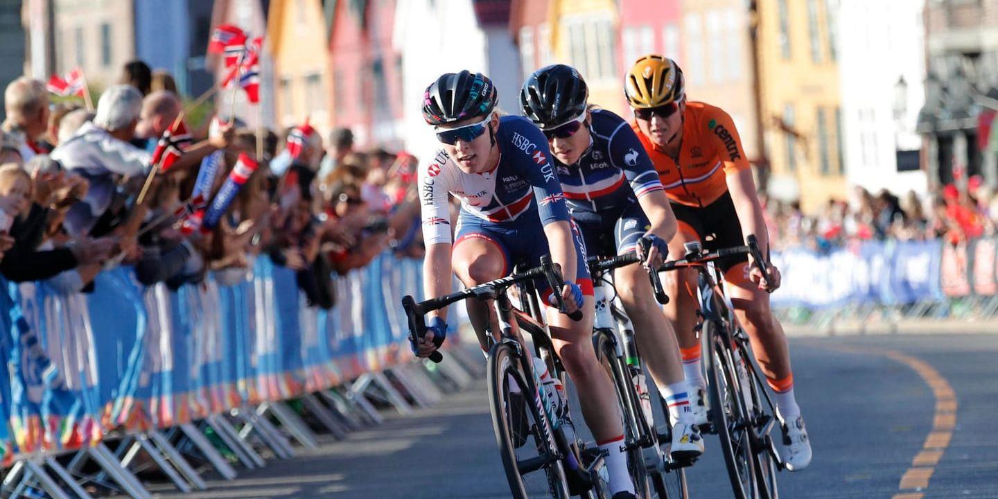 Nederländskan Chantal Blaak, trea på bilden, vann VM-guld på linjeloppet i Bergen, Norge.