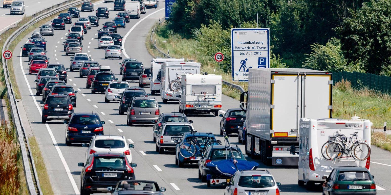 Vältrafikerad motorväg i Tyskland. Arkivbild.