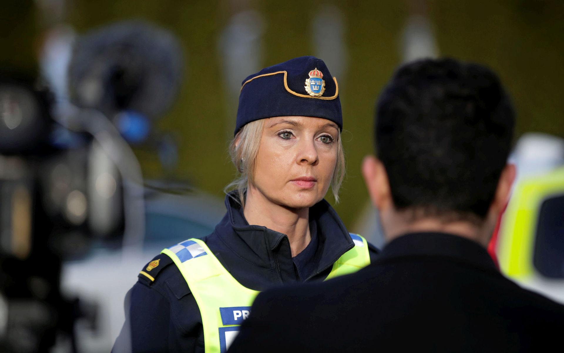 Polisens presstalesperson, Anna Göransson, säger att sökandet fortsätter även under veckan som följer.